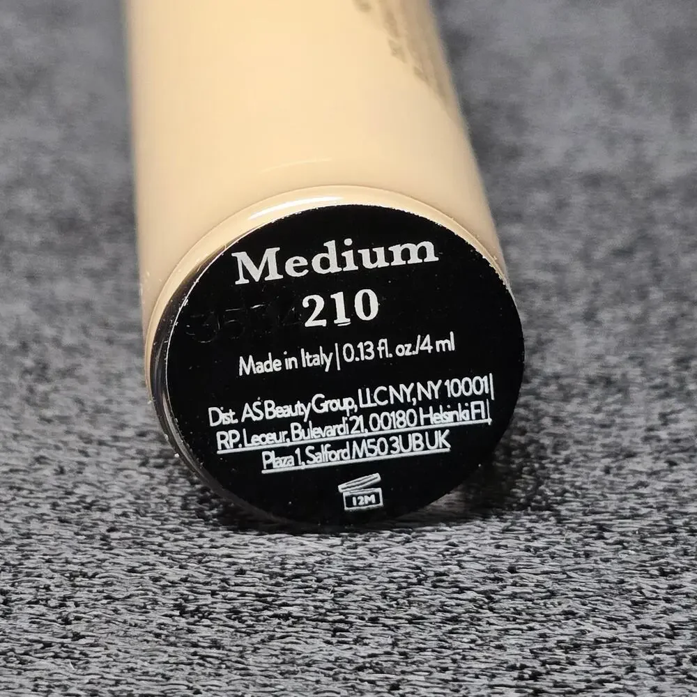 Laura Geller The Ideal Fix Concealer Medium 210 Full Coverage Liquid Concealer